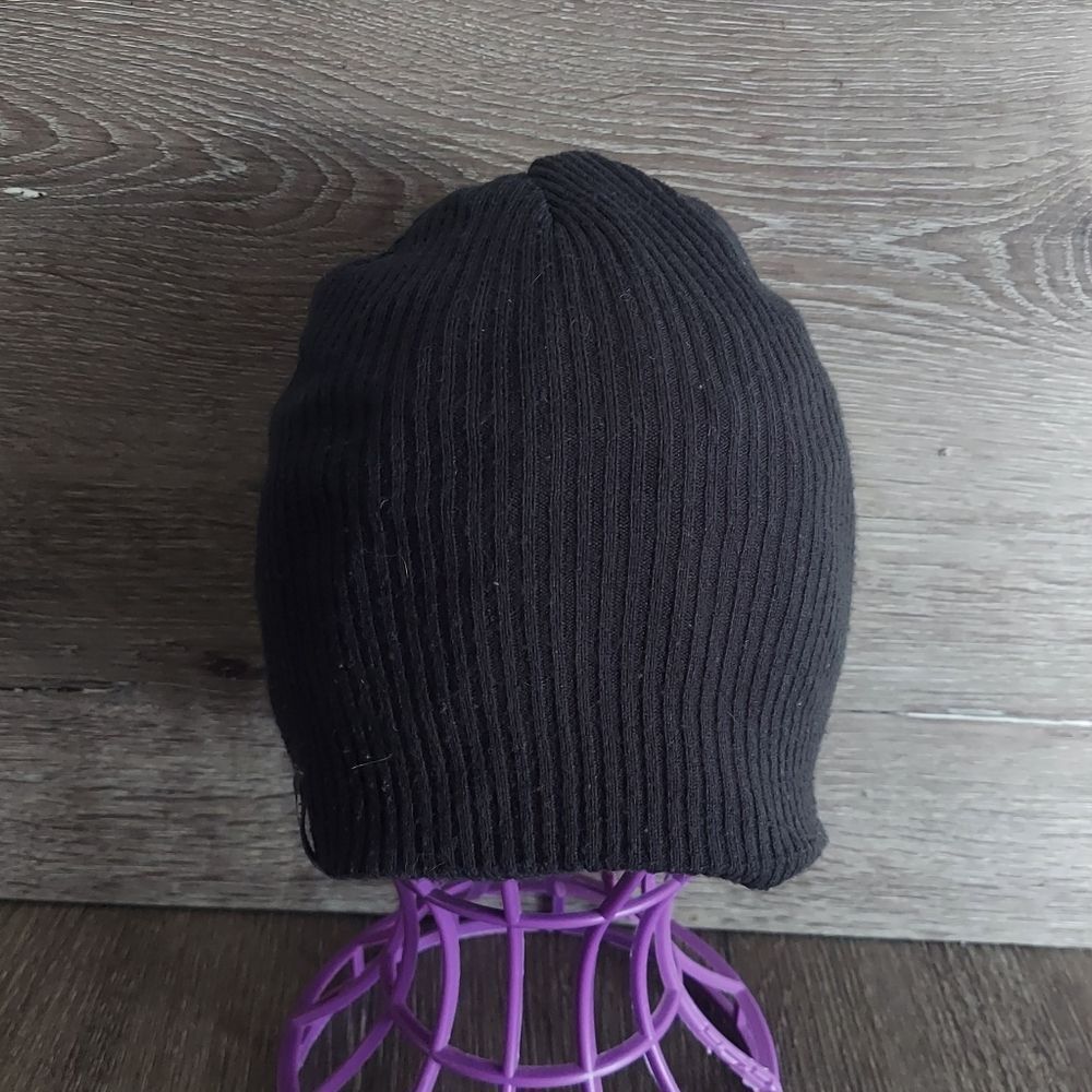The North Face Reversible Striped Beanie - Picture 4 of 6
